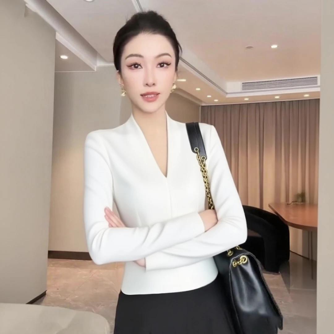 黑色V领长袖t恤螺纹内搭打底衫修身高级感女秋冬女生秋冬衣服内搭