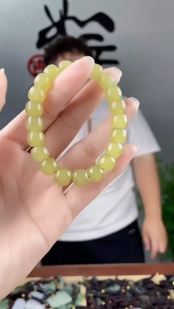 和田玉未镶嵌颈饰拍一发一，多样性发货