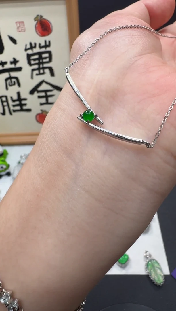 套链18K金镶嵌翡翠项链