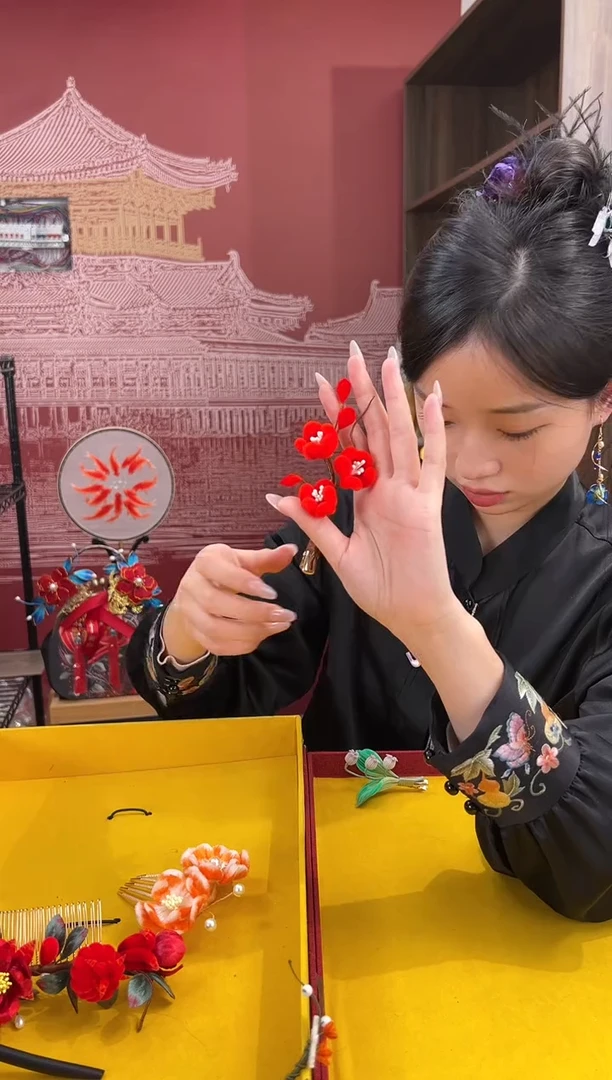 【闪购商品】刺绣非遗绒花（发饰）