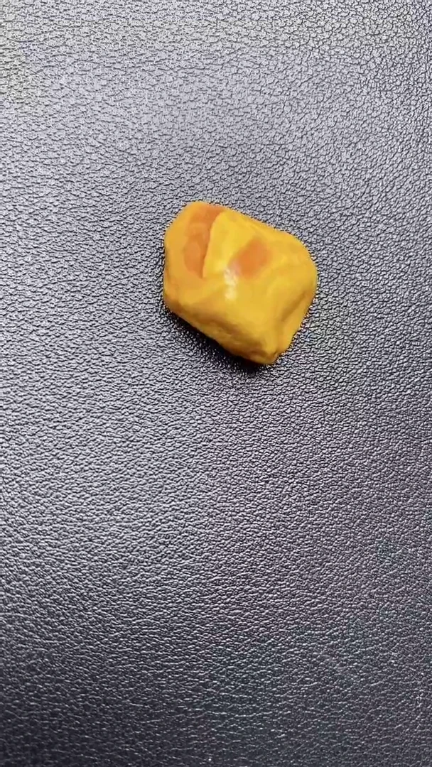 琥珀未镶嵌珠宝奇石1