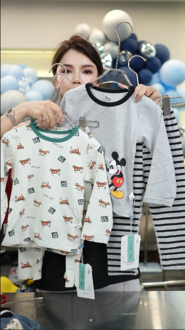 【棉逗熊品牌】男童韩版秋季休闲时尚男童家居服套装-C091