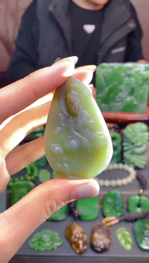 未镶嵌和田玉珠宝半成品1