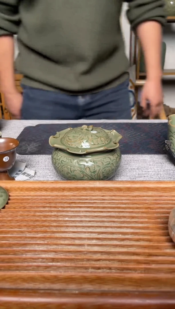 【闪购商品】其他136王晓娜 纯手工秘色茶叶罐