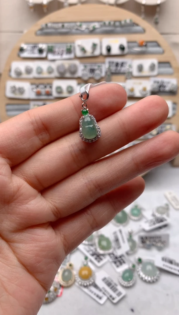 【闪购商品】翡翠吊坠(不含链)银S925镶嵌3号