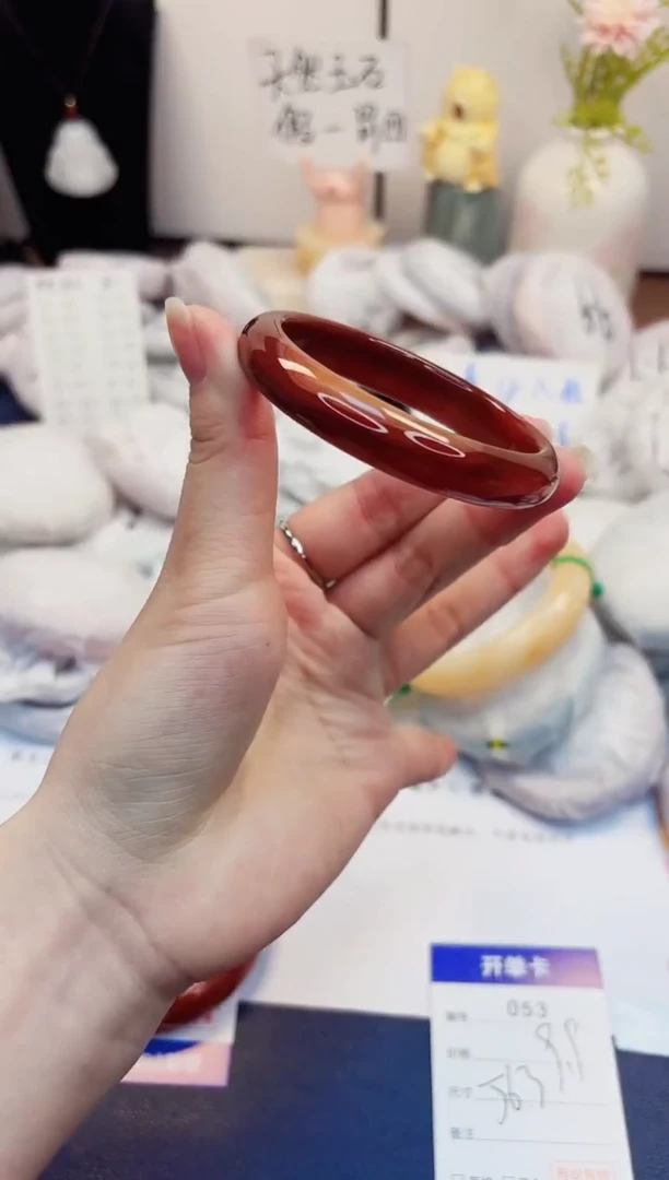 【闪购商品】石英质玉手镯未镶嵌53-玛瑙-圈口56