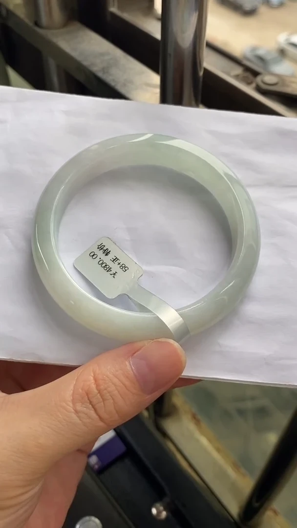 未镶嵌手镯翡翠//20255843   58+正圈