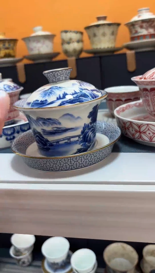 我们都在努力奋斗