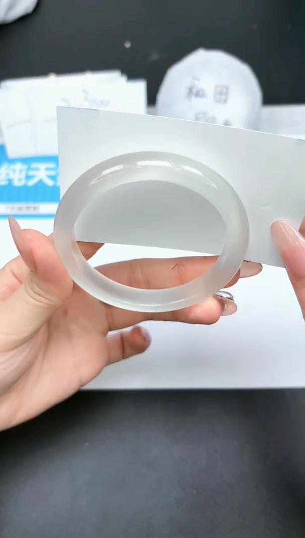 【闪购商品】石英质玉手镯未镶嵌123-56