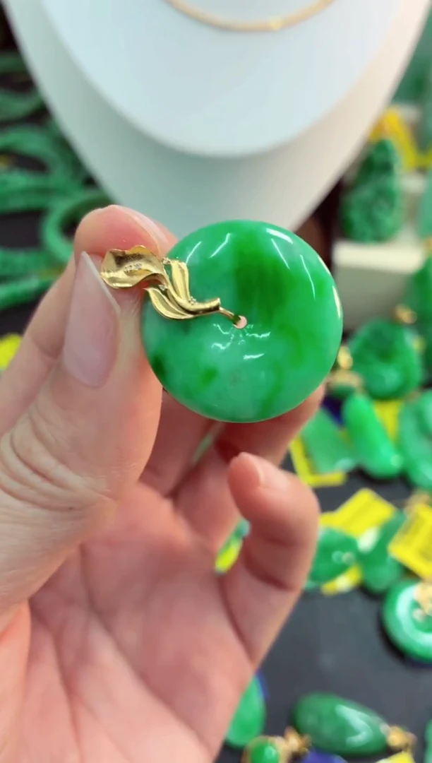 吊坠(不含链)18K金镶嵌翡翠天然缅甸翡翠A货