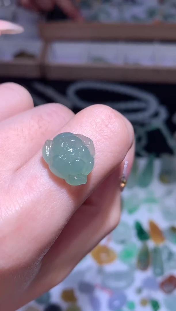 未镶嵌定制翡翠莲花