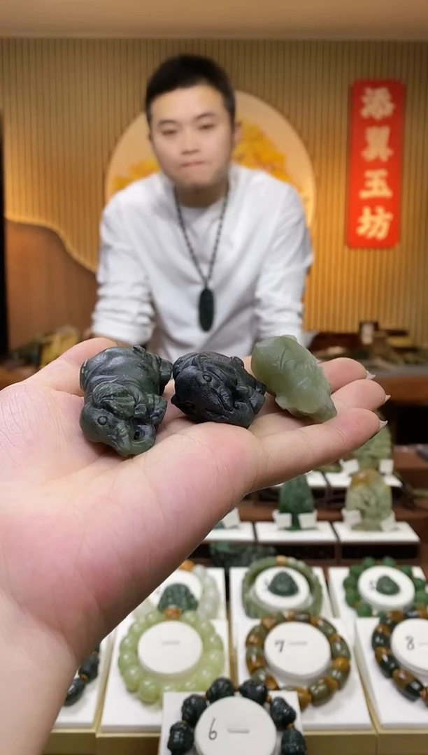 【闪购商品】和田玉吊坠未镶嵌多样性随机发一