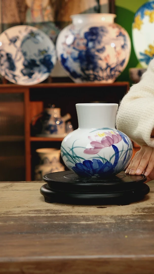 摆件 景德镇纯手工釉下彩精品花瓶