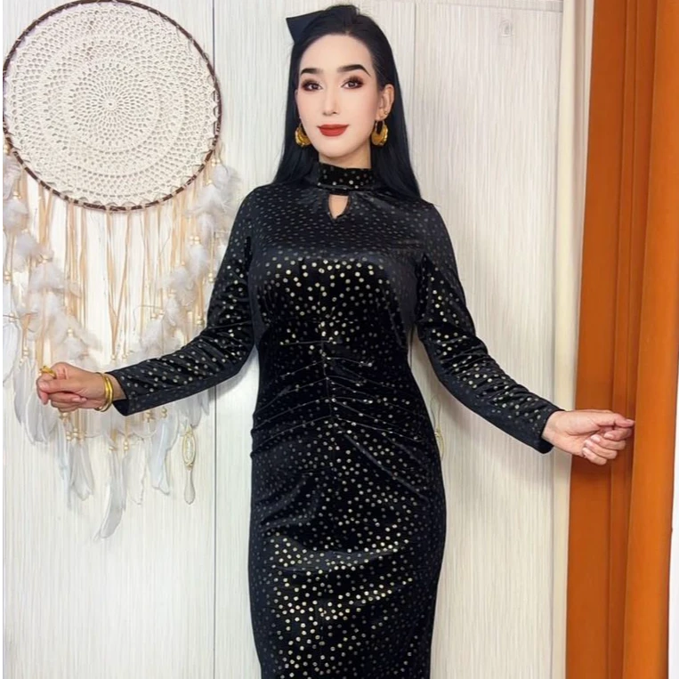 30长款常规斜肩款老钱风V领连衣裙褶皱立领拉链显瘦