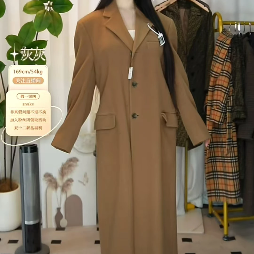 95新 FENDI/芬迪 芬迪卡其色风衣fy1894