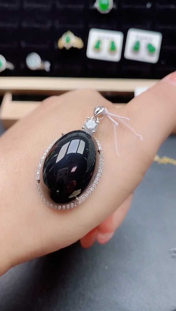 【闪购商品】翡翠颈饰银S925镶嵌12121