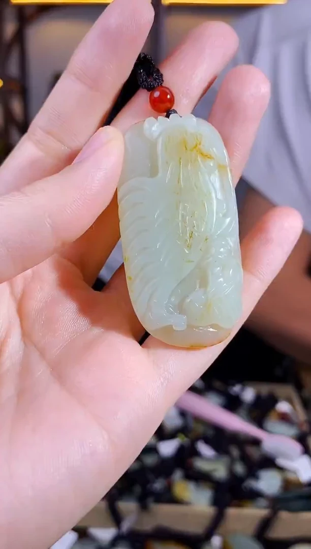 和田玉未镶嵌颈饰1