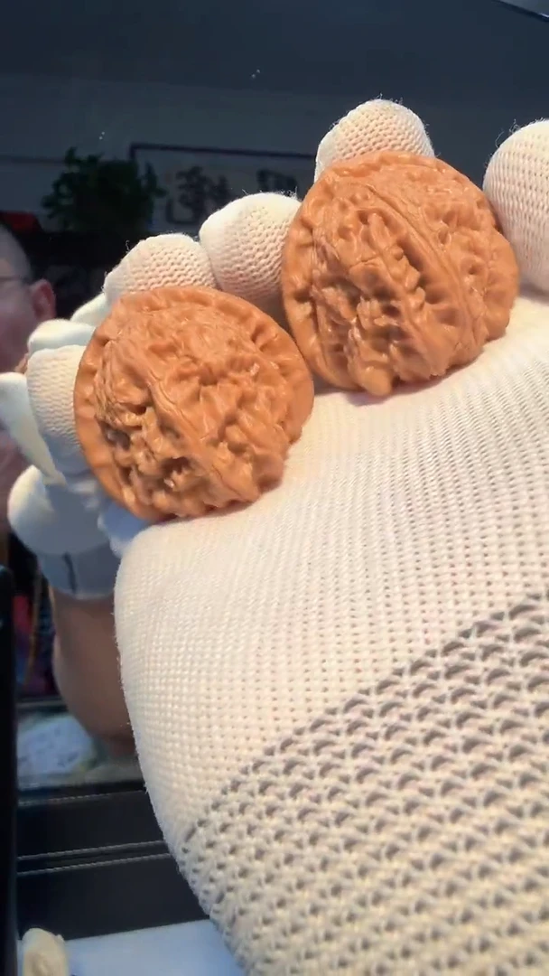 核桃002 大白狮子 41