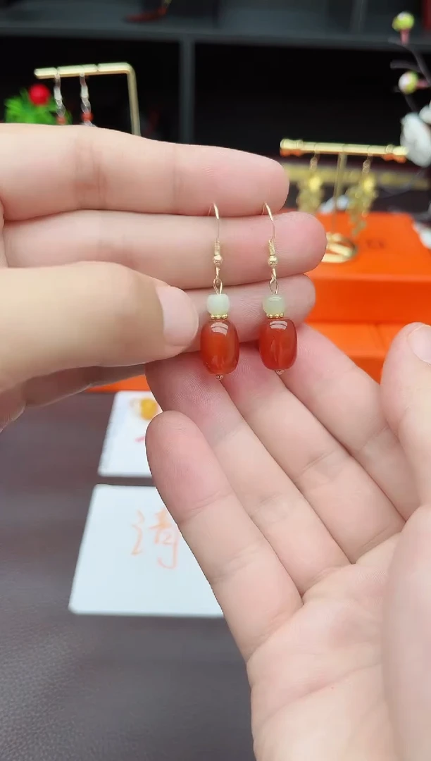 玛瑙/玉髓耳饰银S925镶嵌335000