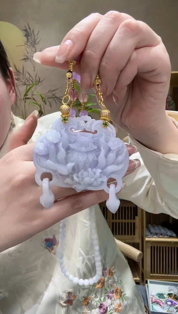 【闪购商品】翡翠颈饰未镶嵌吊坠
