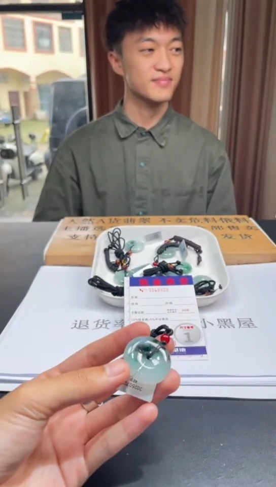 定制翡翠未镶嵌未抛光毛货多样性发其一拍一发一9333