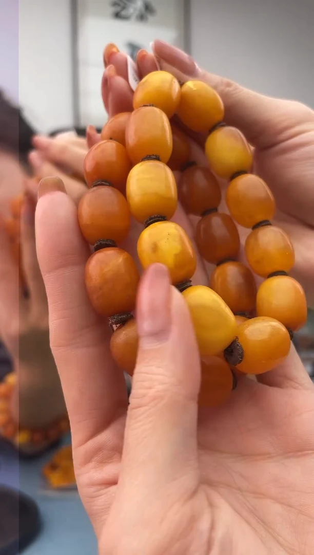 【闪购商品】蜜蜡珠宝奇石未镶嵌微瑕多样性发其一假一罚十，026.15