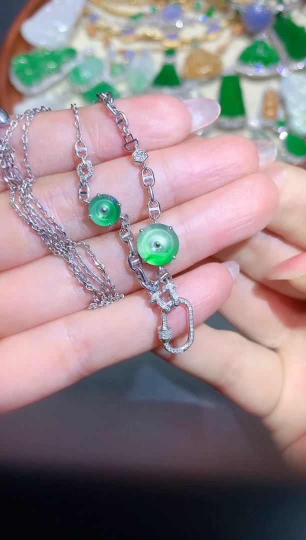 18K金镶嵌定制翡翠58团购