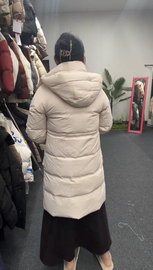 艾雨衣尚一秒闪购羽绒服