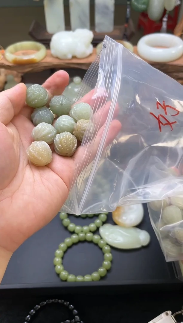 【闪购商品】和田玉核桃未镶嵌D卡20且末迪克兰核桃一颗 多样性发一