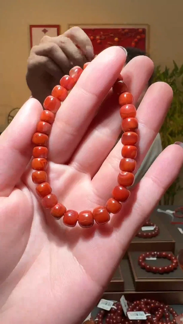 【闪购商品】南红玛瑙手串（缠丝纹）未镶嵌一条约7mm 多样性发货