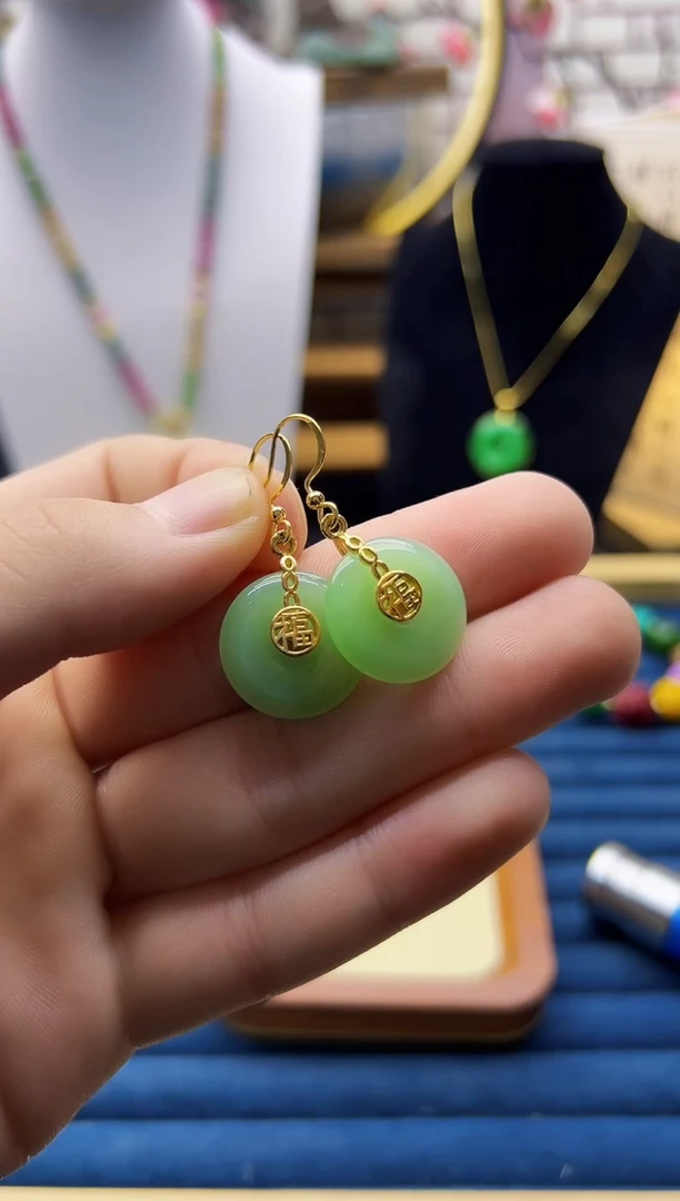 【闪购商品】和田玉耳饰14K金镶嵌E205