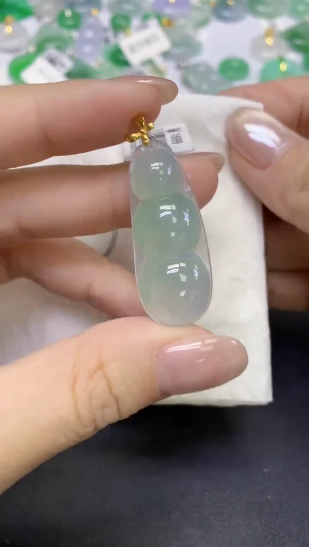 颈饰18K金镶嵌翡翠天然缅甸翡翠A货百元以上9元证书费自理