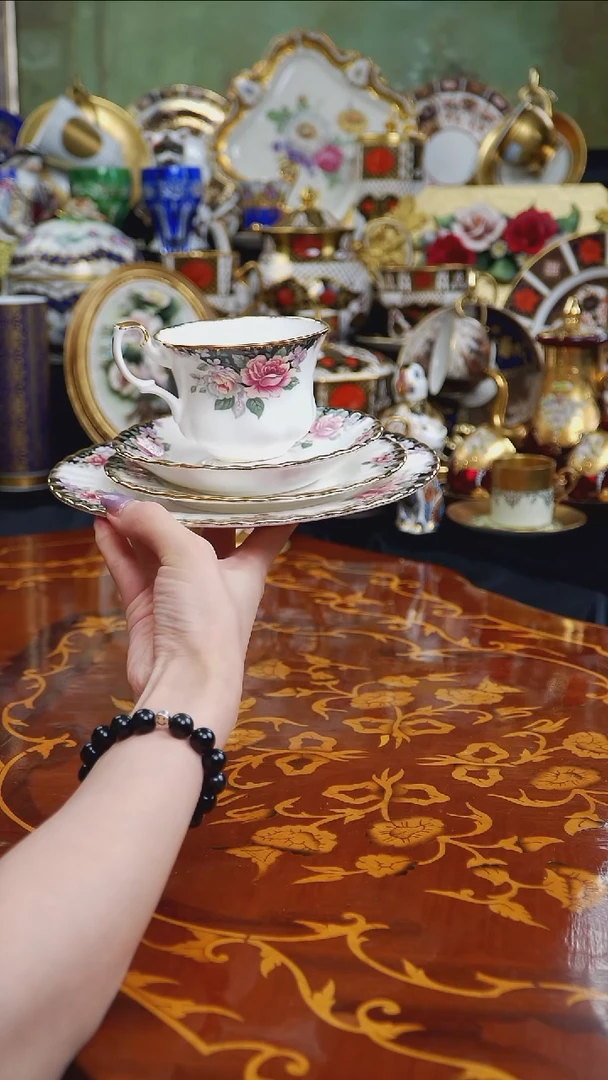 骨瓷婷婷中古器物如图所示129