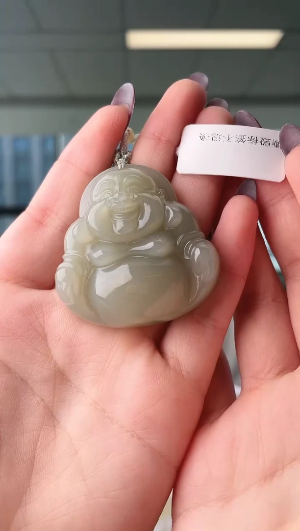 颈饰未镶嵌和田玉厚佛公 无