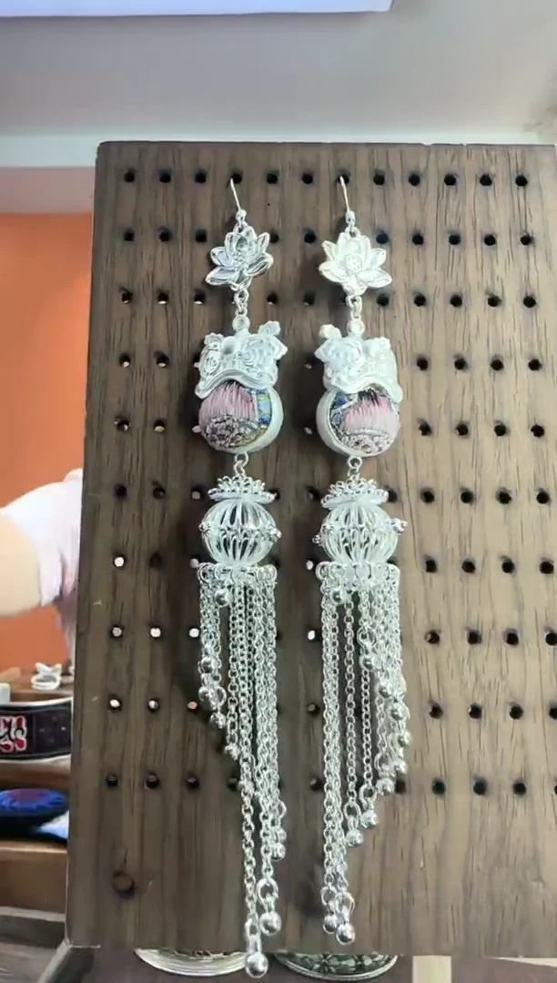 织绣非遗手工刺绣首饰