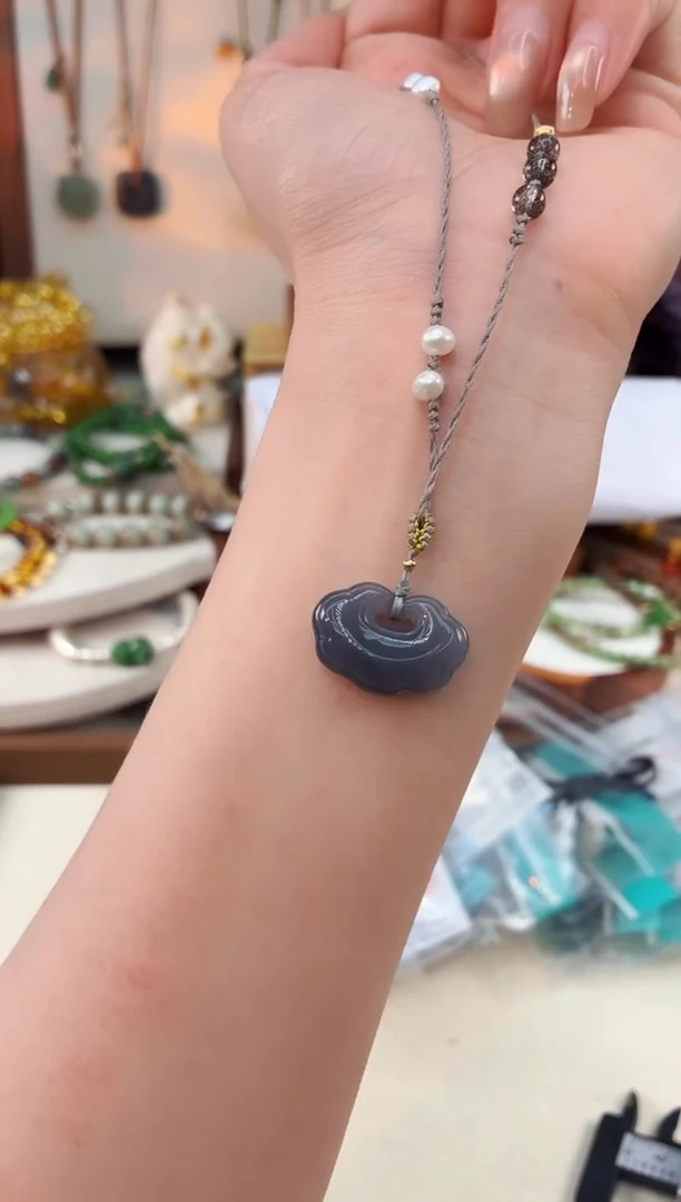 未镶嵌和田玉吊坠@@C921D016958