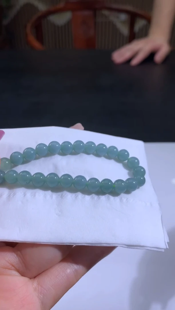 未镶嵌定制翡翠小**柒翡翠