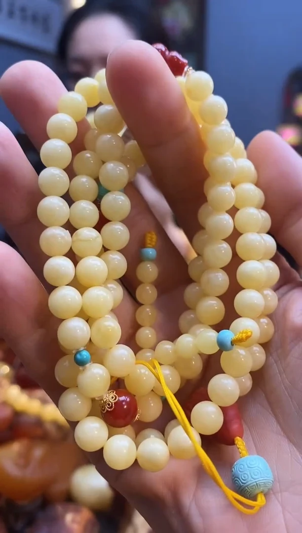 未镶嵌颈饰琥珀项链