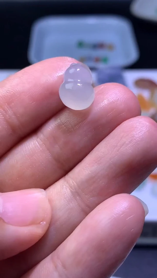 未镶嵌定制翡翠毛货