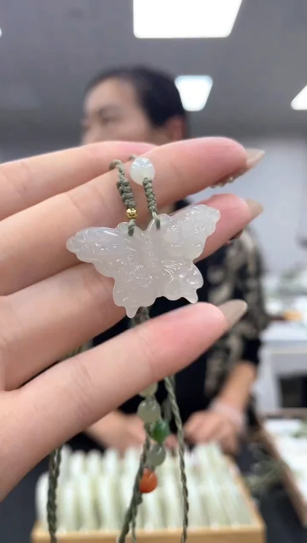 【闪购商品】和田玉吊坠未镶嵌多样性拍一发一蝴蝶