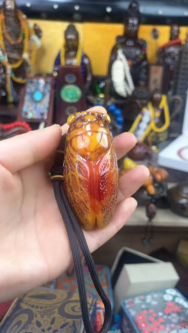 【闪购商品】蜜蜡颈饰未镶嵌猪妹精品专属链接