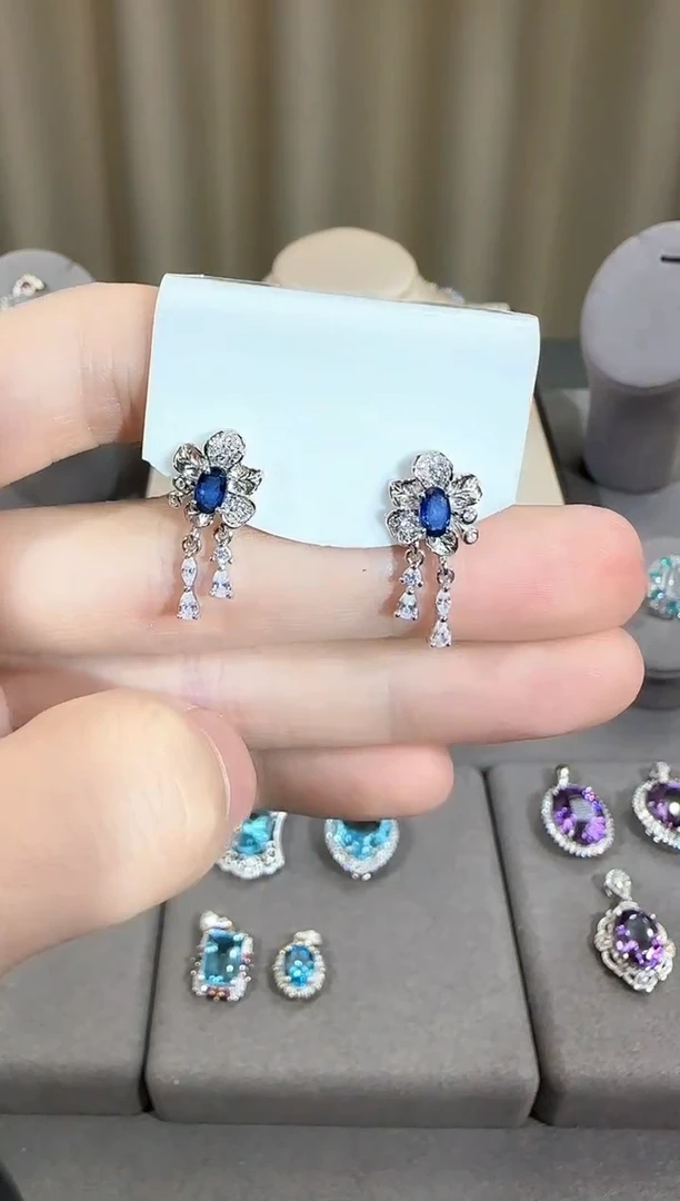 耳饰蓝宝石银S925镶嵌3*5mm耳坠设计款