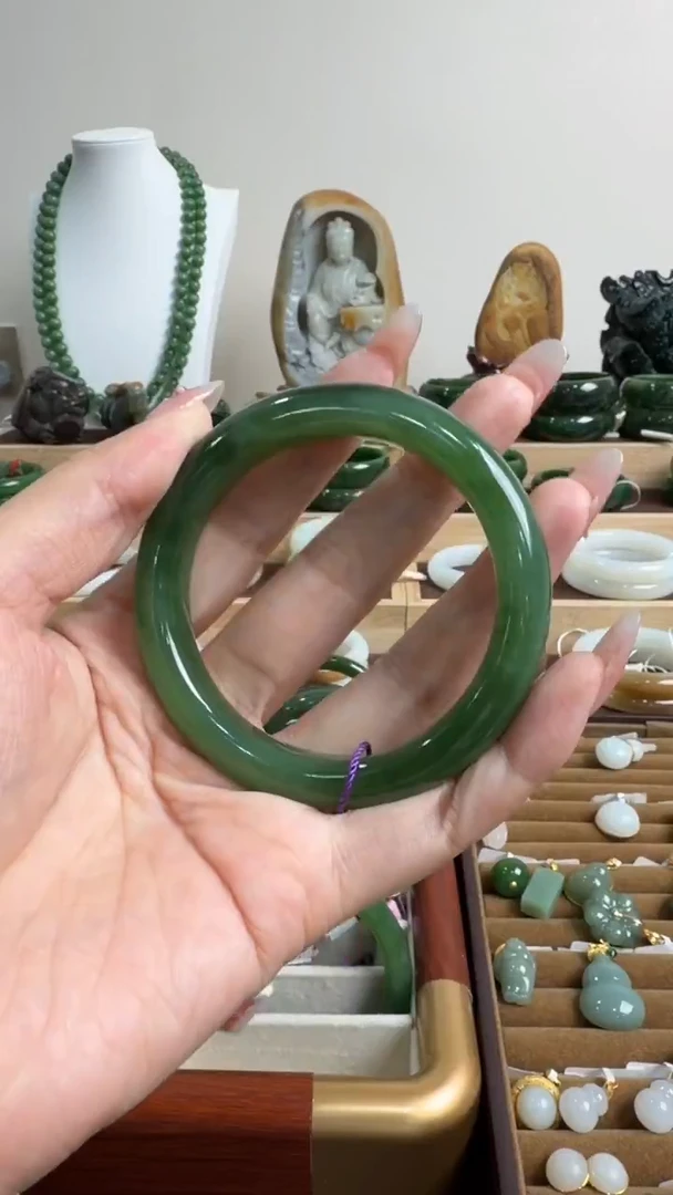 颈饰未镶嵌和田玉手镯56
