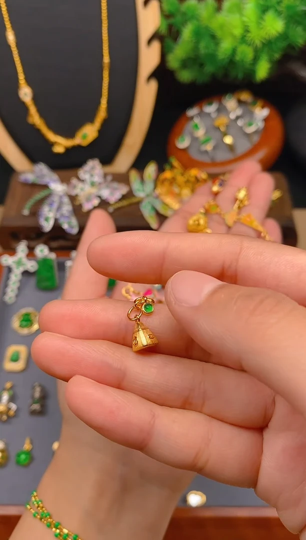 【闪购商品】翡翠吊坠(不含链)银S925镶嵌小粽子