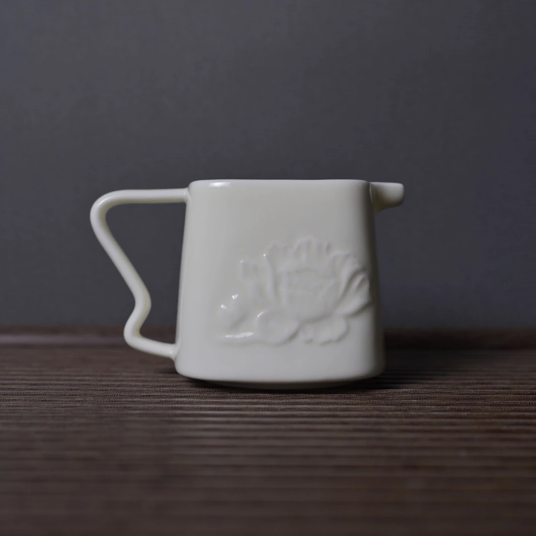 定瓷牡丹花开富贵公道杯茶具