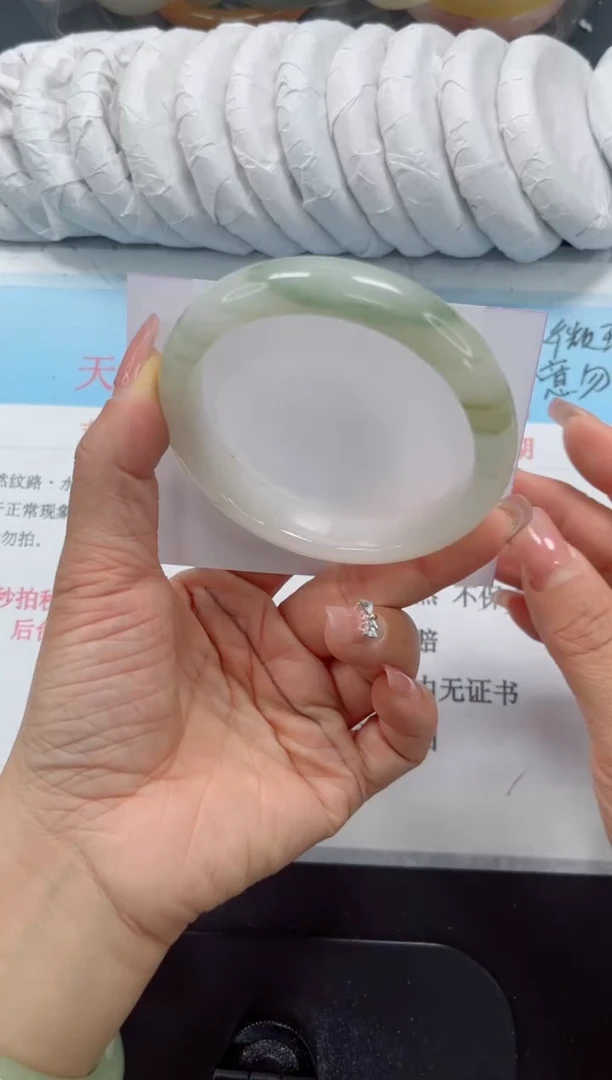 未镶嵌手镯石英质玉16-60.8