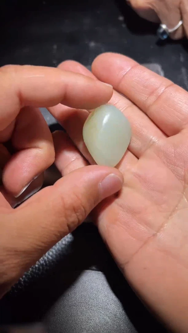 未镶嵌和田玉珠宝奇石18