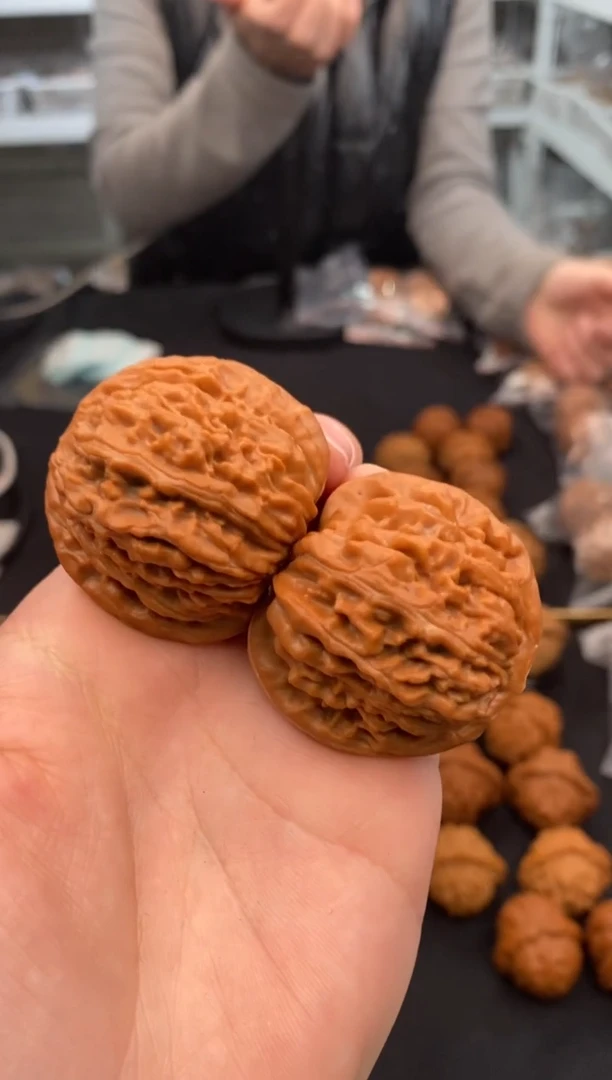 【闪购商品】文玩核桃把件四座楼40-u596