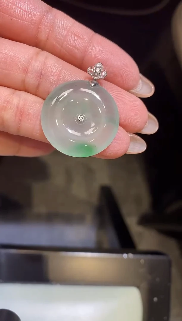 吊坠(不含链)18K金镶嵌翡翠平安扣