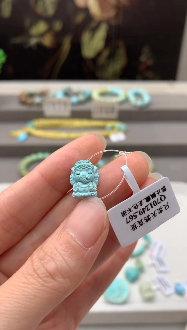 未镶嵌绿松石雕刻娇**～A123